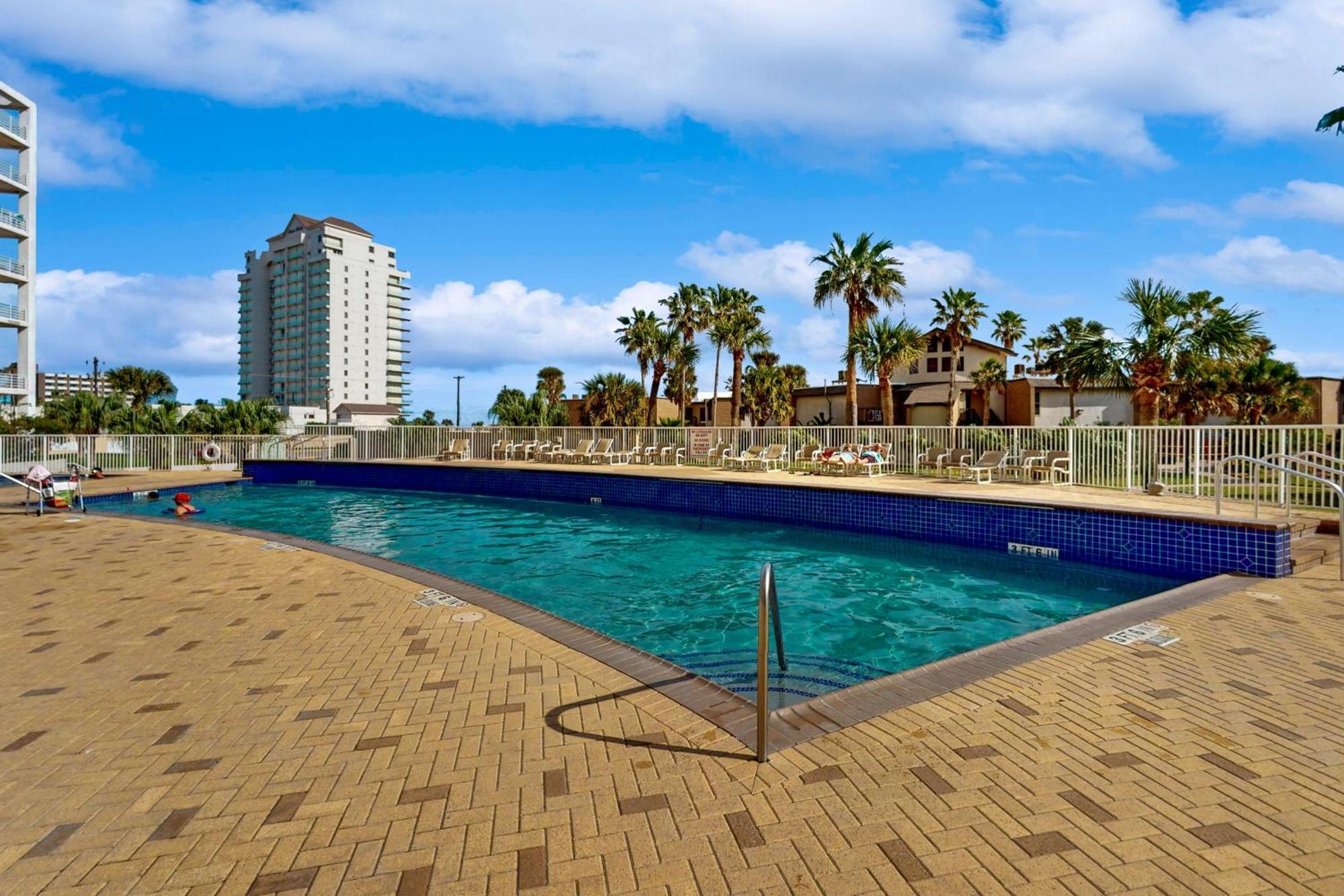 Sunchase IV Villa South Padre Island Room photo